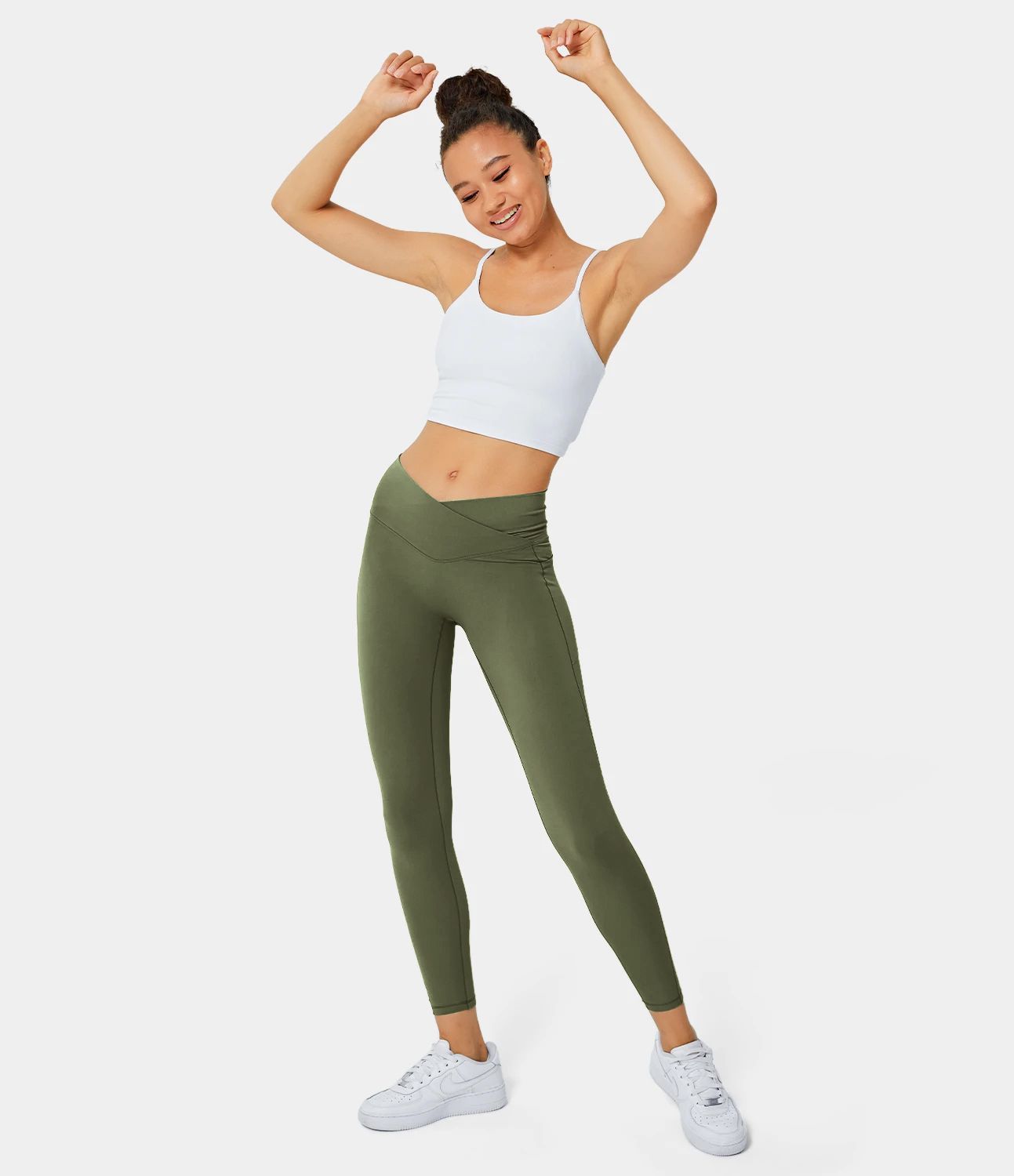 Halara Seamless Sculpting Leggings in Mint/Green NWT Sold out Size Small -  $39 New With Tags - From Love